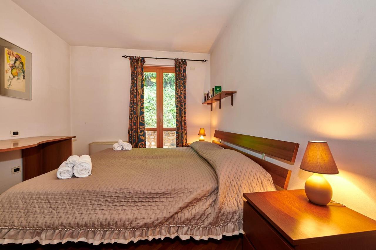 Apartmentsgarda - Baia D'Argento Residence Костермано Екстериор снимка