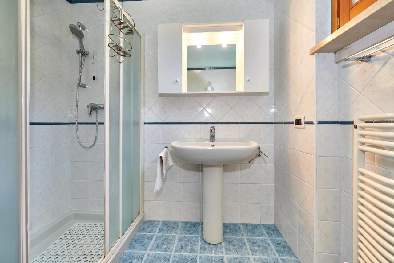 Apartmentsgarda - Baia D'Argento Residence Костермано Екстериор снимка